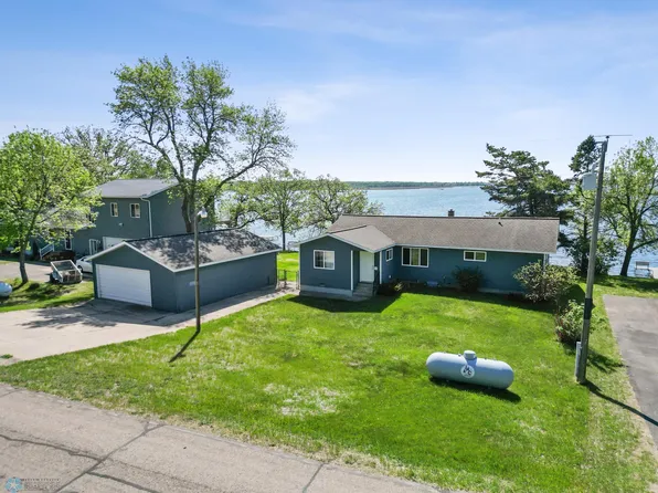 38588 Walker Lake Dr, Richville, MN 56576