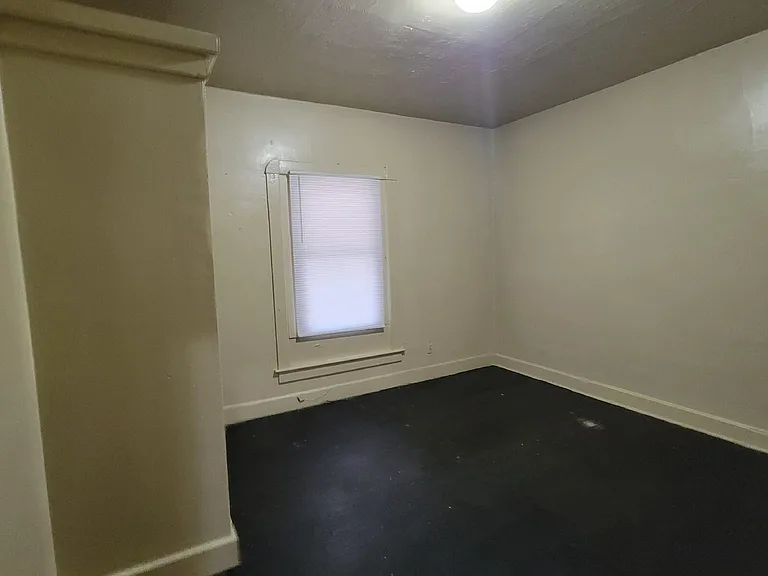 3019 Boulevard Pl — Photo 5