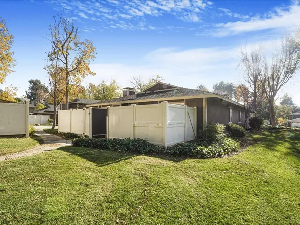 28873 Conejo View Dr, Agoura Hills, CA 91301