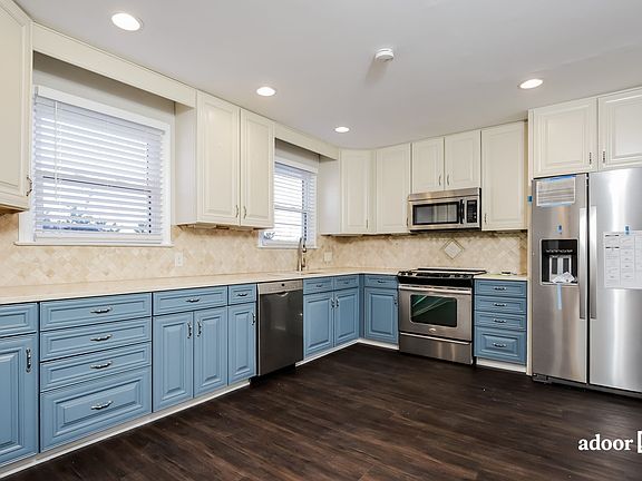 4th image of 2742 Lullington Dr