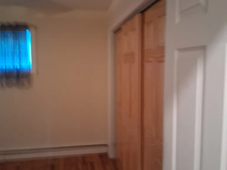 1906 N Webster Ave — Photo 8
