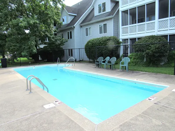 1362 S College Mall Rd #I-1, Bloomington, IN 47401