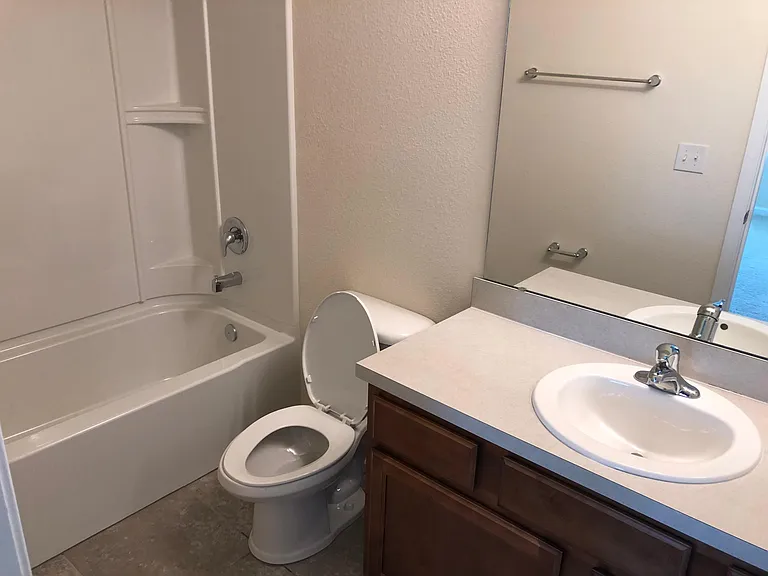 733 Servia Dr — Photo 15