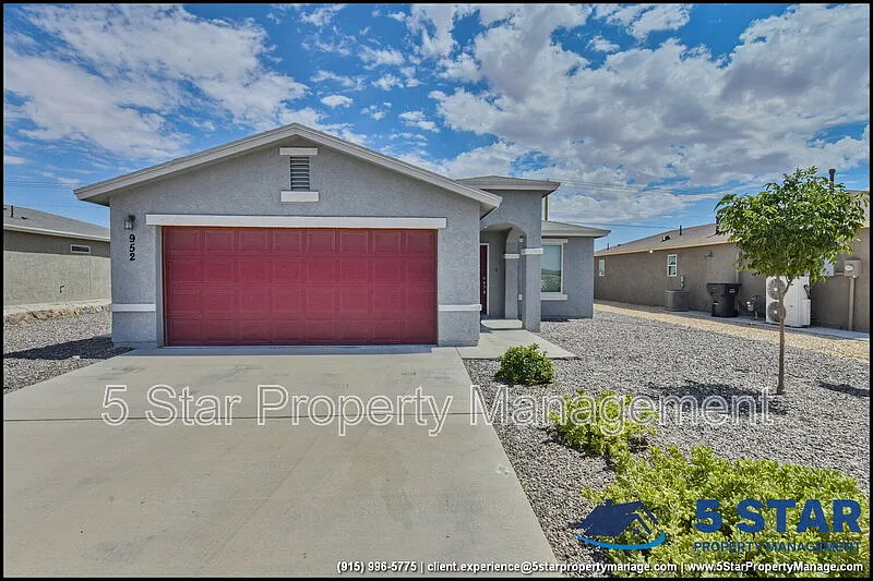 3 bed, 2.0 bath, 1743 sqft, $1,800 — Photo 3