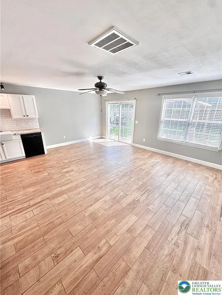 2 bed, 2.5 bath, 1497 sqft, $2,150 — Photo 4