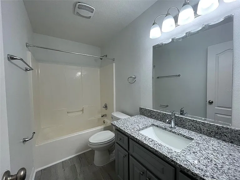 2503 Wilson St — Photo 10