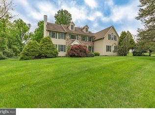 100 Spring Meadow Ln, Doylestown, PA 18901