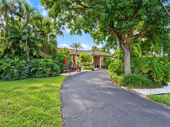 937 W Tropical Way, Plantation, FL 33317