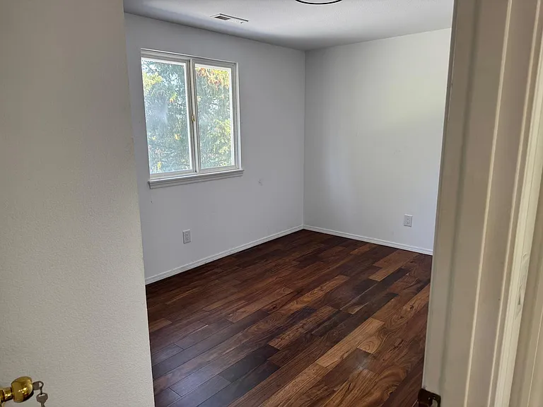399 Kevin Ct SE — Photo 15