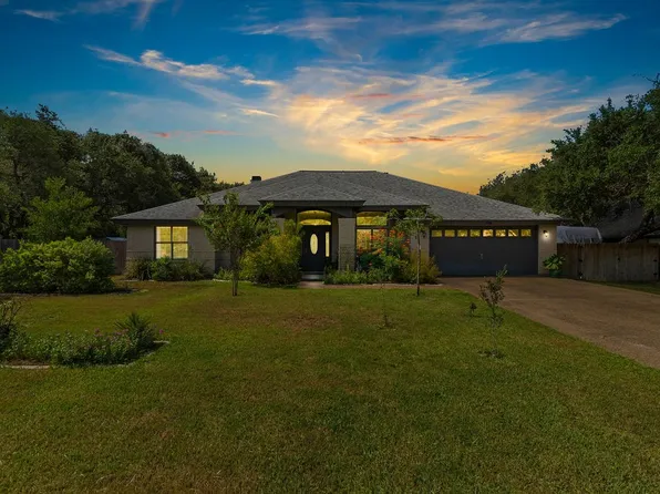 112 Poquito, Rockport, TX 78382