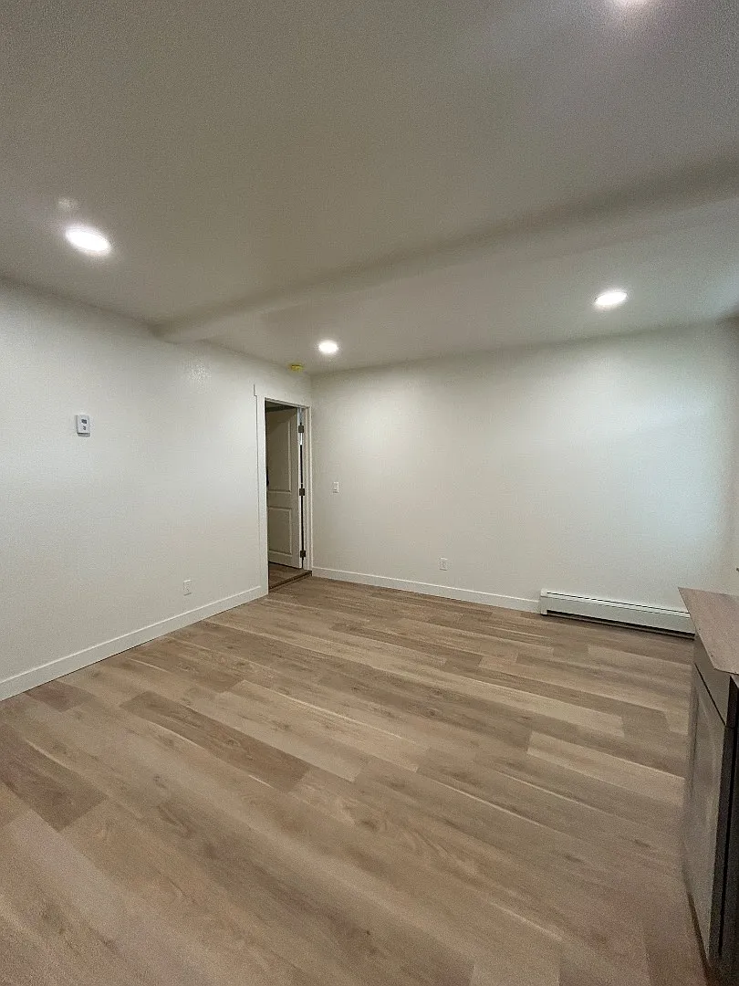 3000 W 34th Avenue - 10 — Photo 3