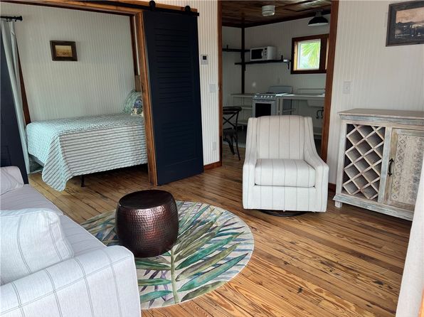 340 N Alister St #7, Pt Aransas, TX 78373