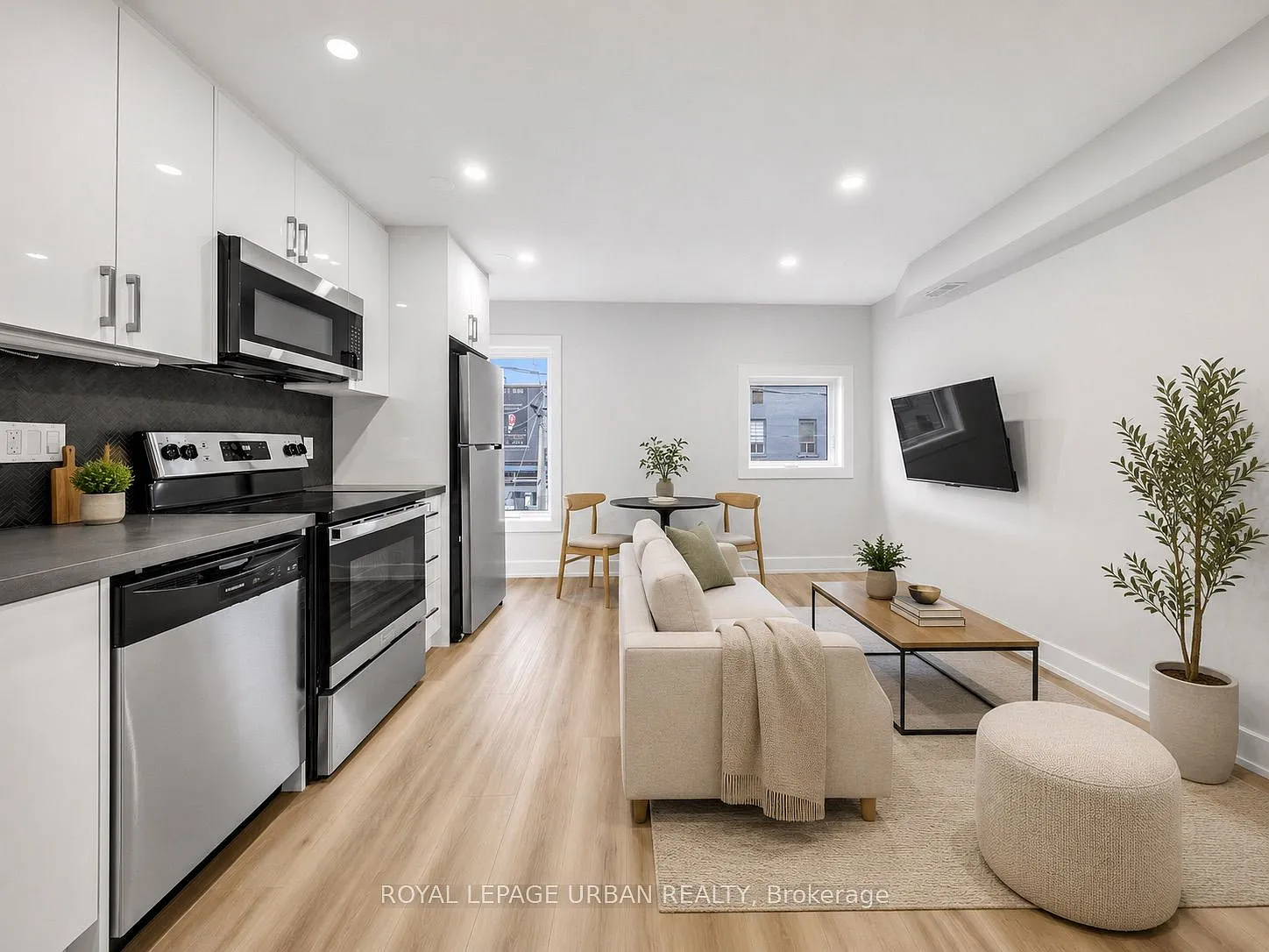 2 bed, $2,450 — Photo 1