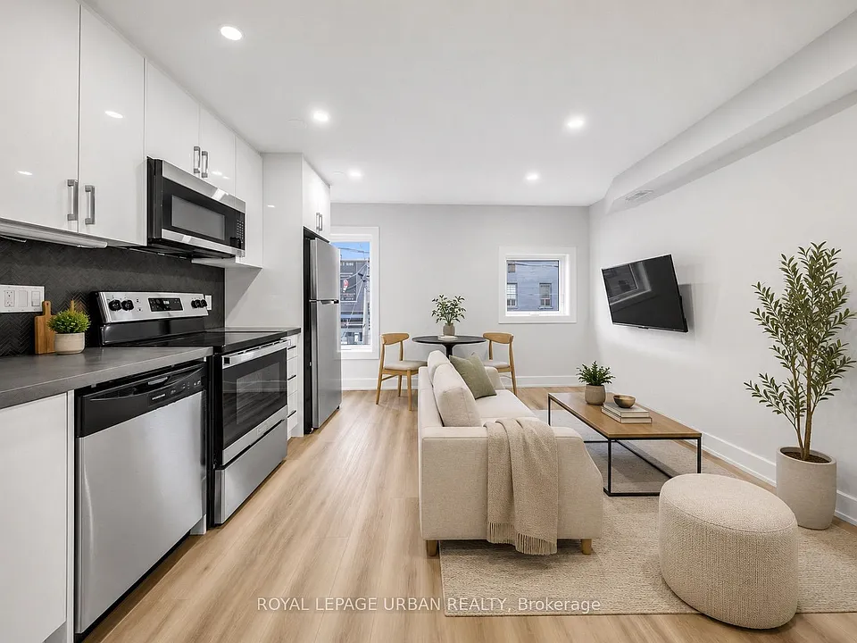 851 Danforth Ave #B