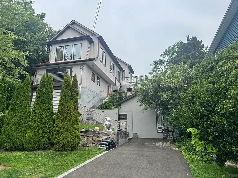 River Rd — Photo 11