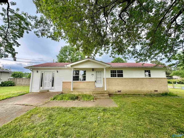 407 Garmon Ave, Boaz, AL 35957