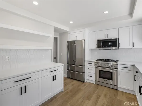 5408 Las Virgenes Rd, Calabasas, CA 91302