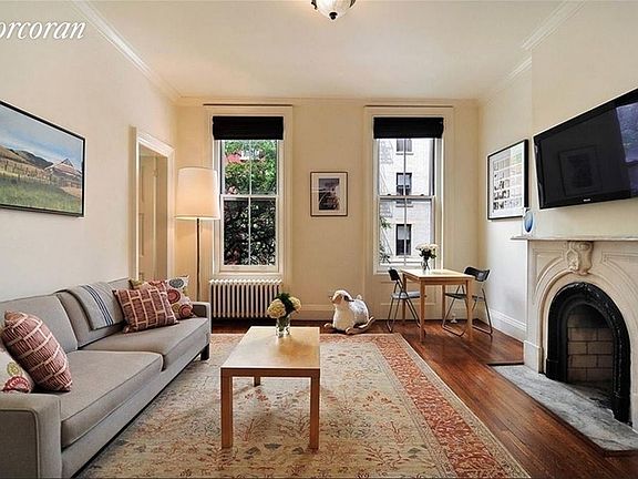 3rd image of 381 Bleecker St #A