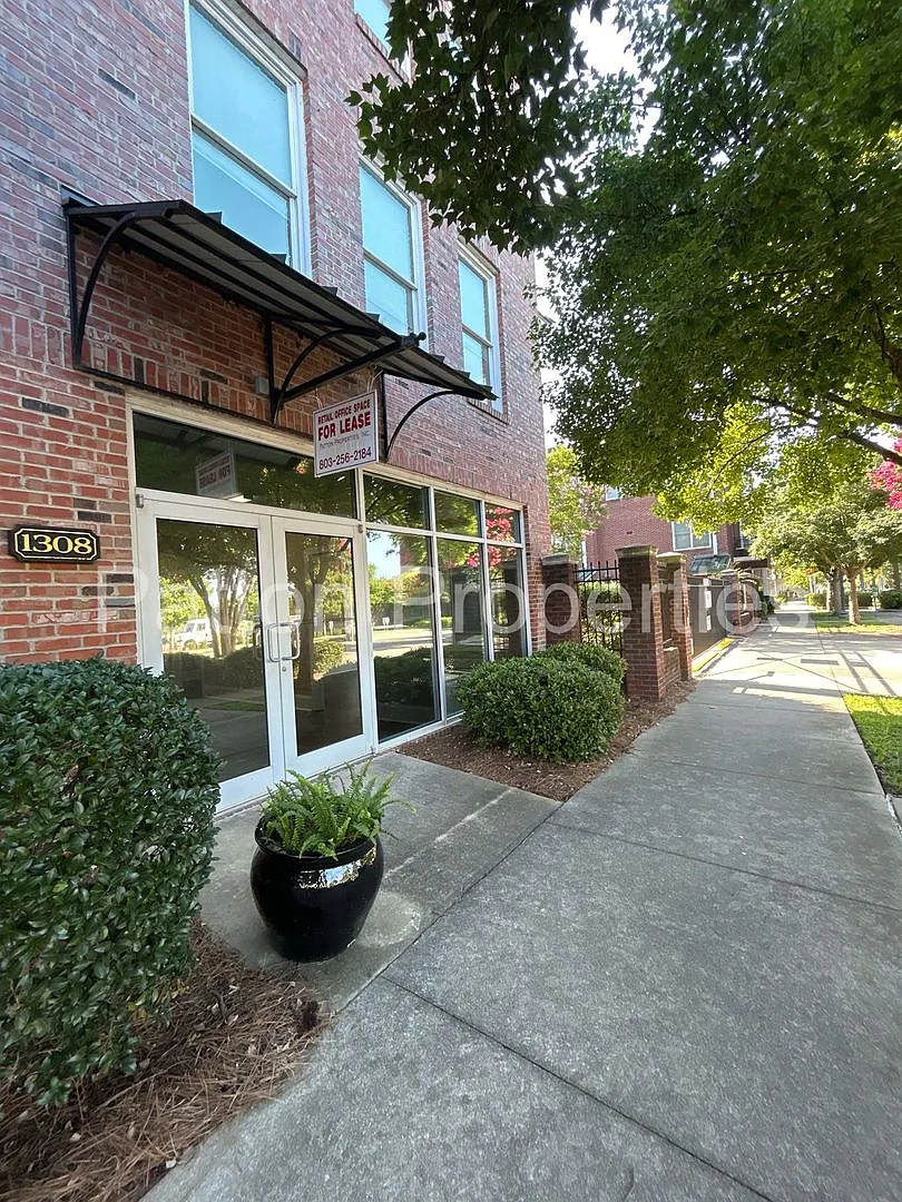 1308 Pulaski St - Inside CoC - R09009-09-12 — Photo 2