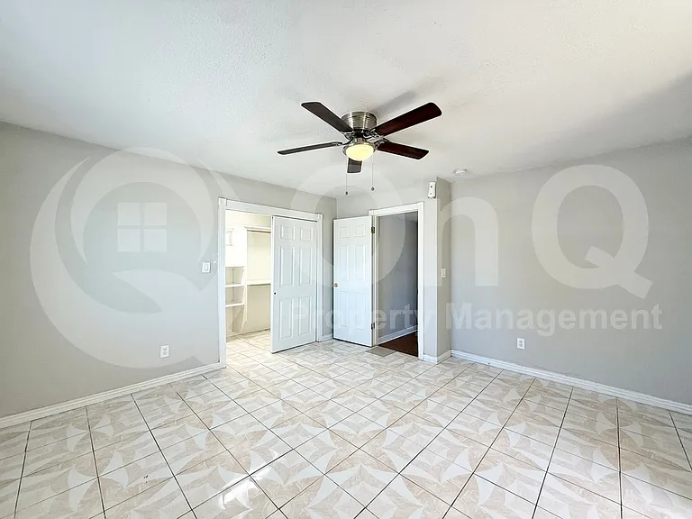 4009 N 48th Ave — Photo 8
