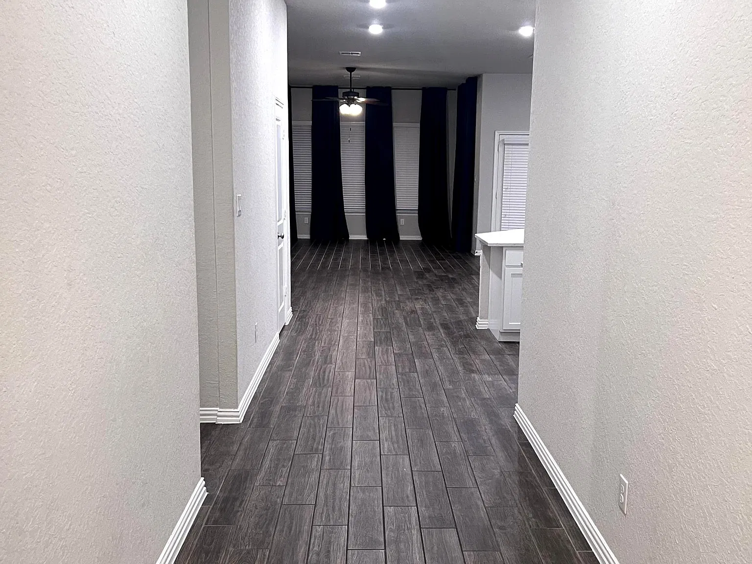 4 bed, 2226 sqft, $2,850 — Photo 3