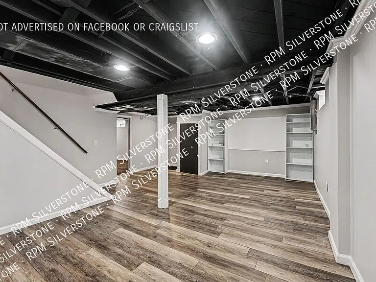 1403 N Altadena Ave — Photo 16