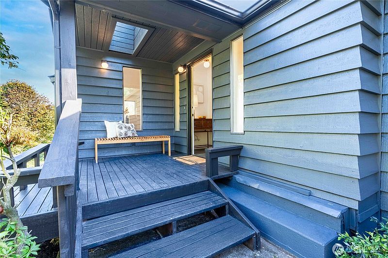 4th image of 21304 5th Avenue S