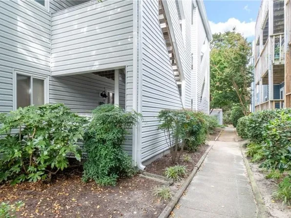 2316 Starfish Rd APT 102, Virginia Beach, VA 23451