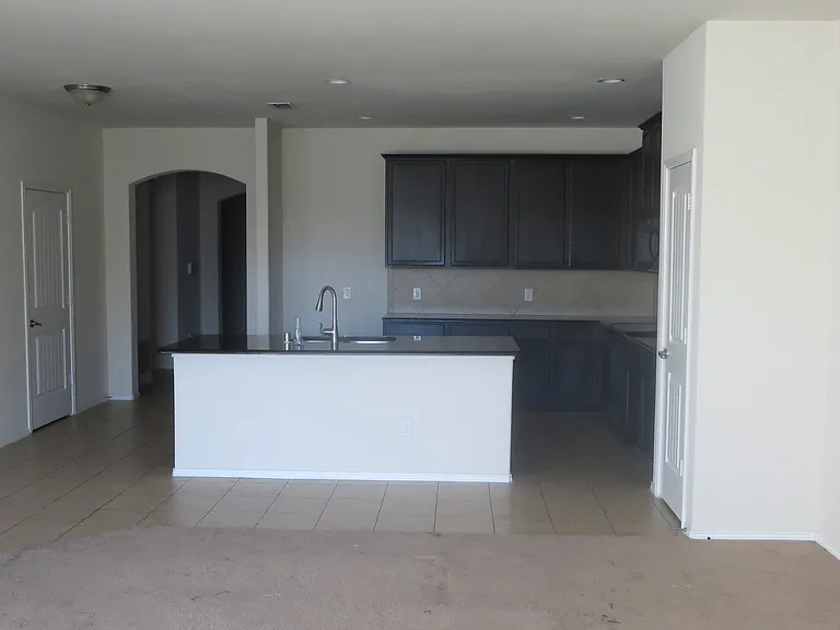 1706 Oak Glen Dr — Photo 15