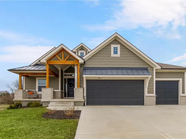 2023 SW Hook Farm Dr, Lees Summit, MO 64082