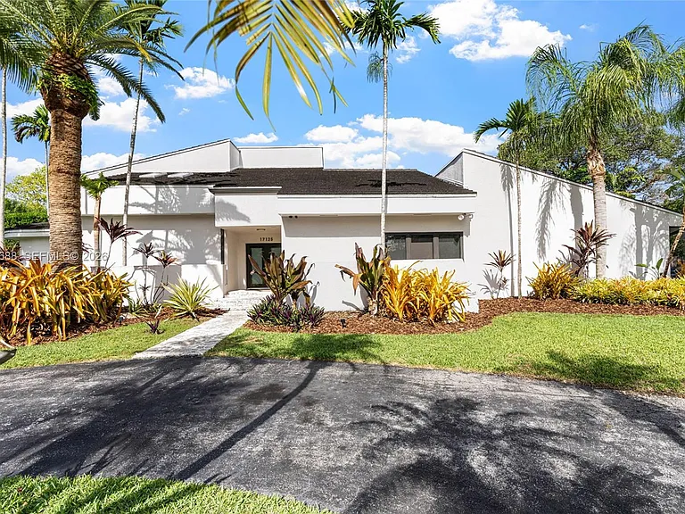 17125 SW 80th Ct — Photo 1