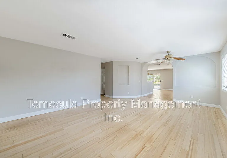 23353 Badger Creek Ln — Photo 3