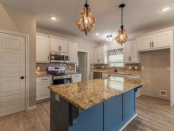 5th image of 315 Ridge Ln