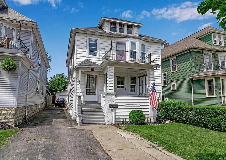 1st image of 204 Norwalk Ave