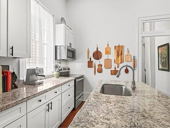 5th image of 2219 Saint Andrew St