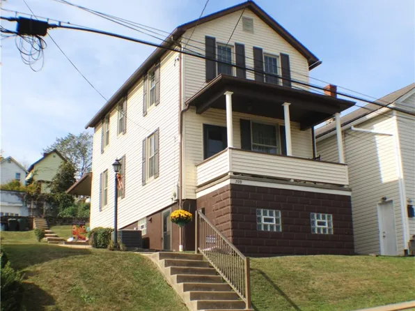 705 Meadow Ave, Charleroi, PA 15022