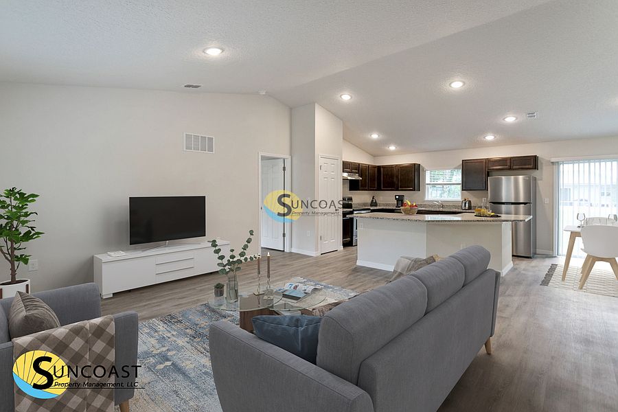 1st image of 8009 N Primrose Dr