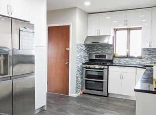 16026 21st Rd FLOOR 2, Whitestone, NY 11357