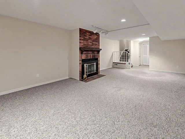 601 Roehampton Ave — Photo 19