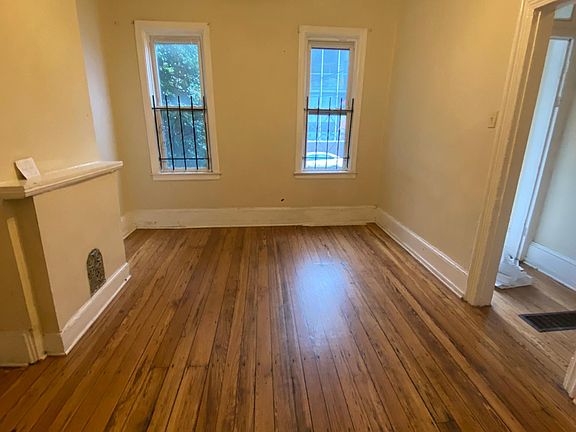 2nd image of 3635 Warren St Floor 1
