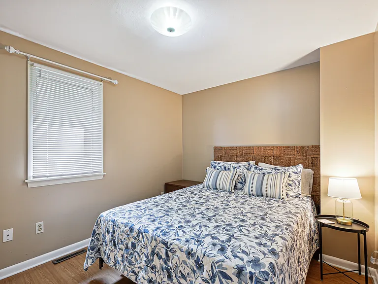 17 Clara Ln #B — Photo 14