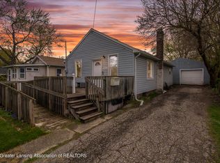 2006 Massachusetts Ave, Lansing, MI 48906