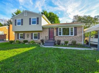 5349 Palm Valley Rd, Roanoke, VA 24019