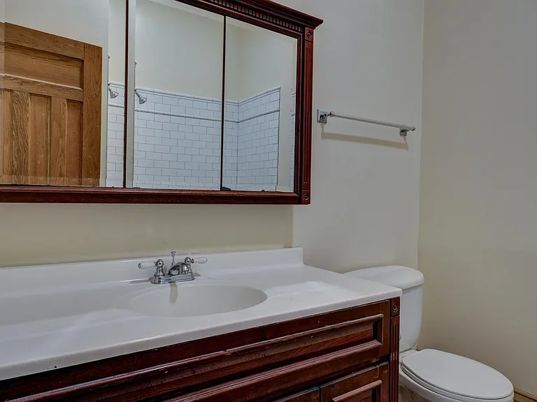 2247 N Lincoln Ave #2 — Photo 14