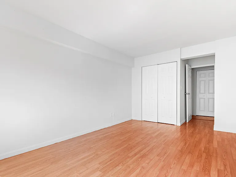 333 Grand Ave #3Q — Photo 7