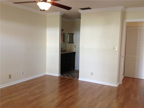 4th image of 4309 Carambola Cir S