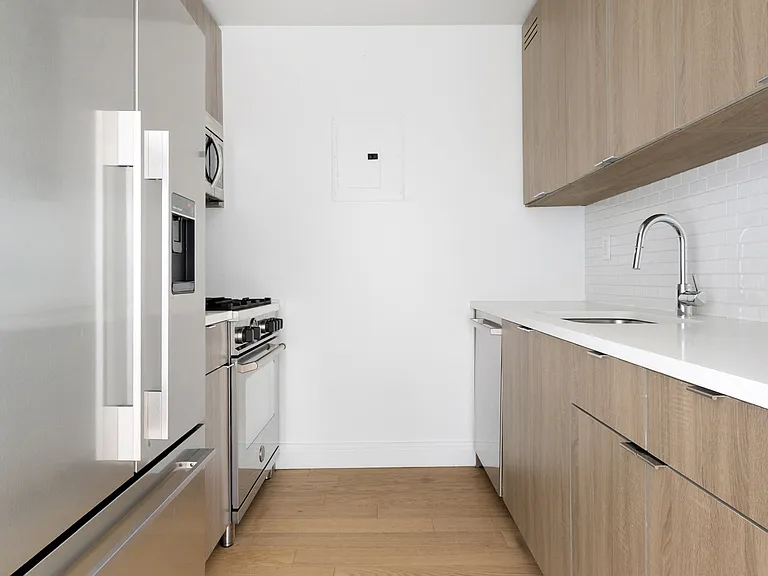 345 E 94th St #30G — Photo 9