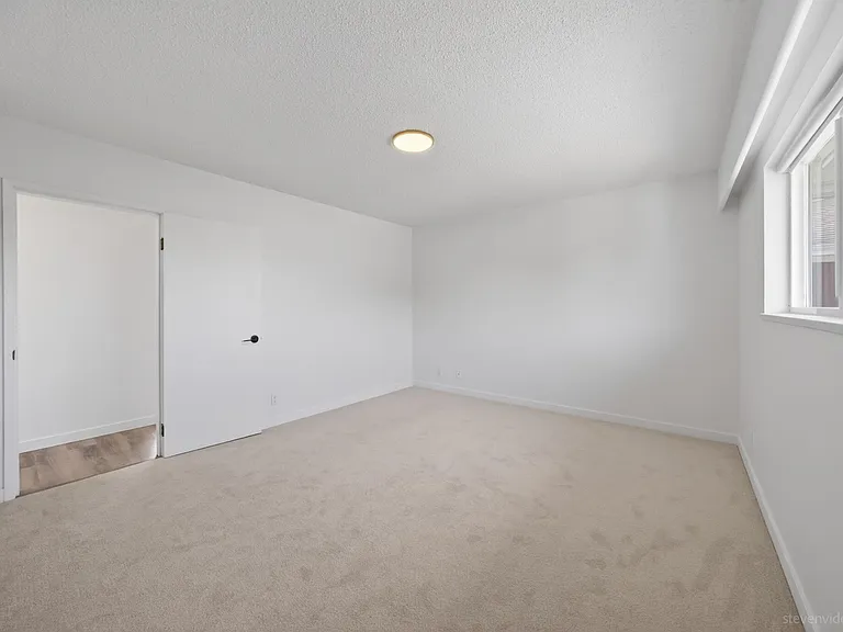 5031 44b Ave — Photo 18