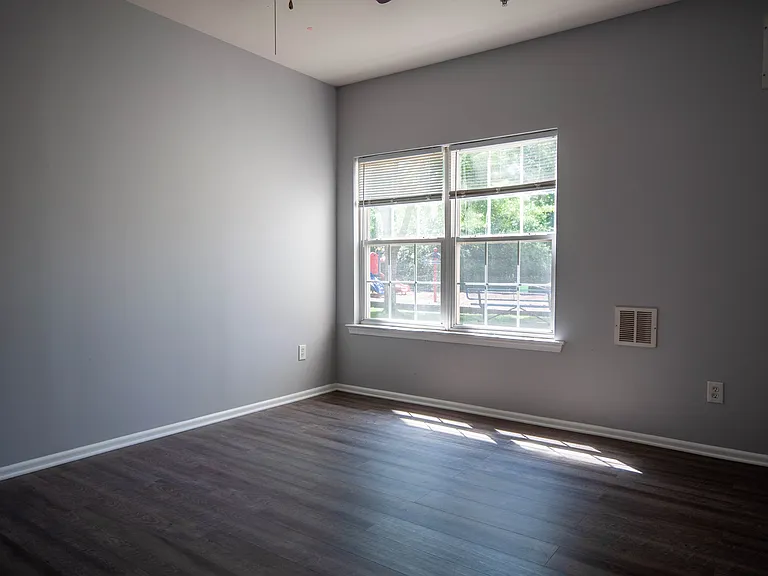 716 Lucy Ct — Photo 20