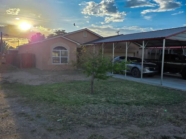 2521 Violet St, Carlsbad, NM 88220